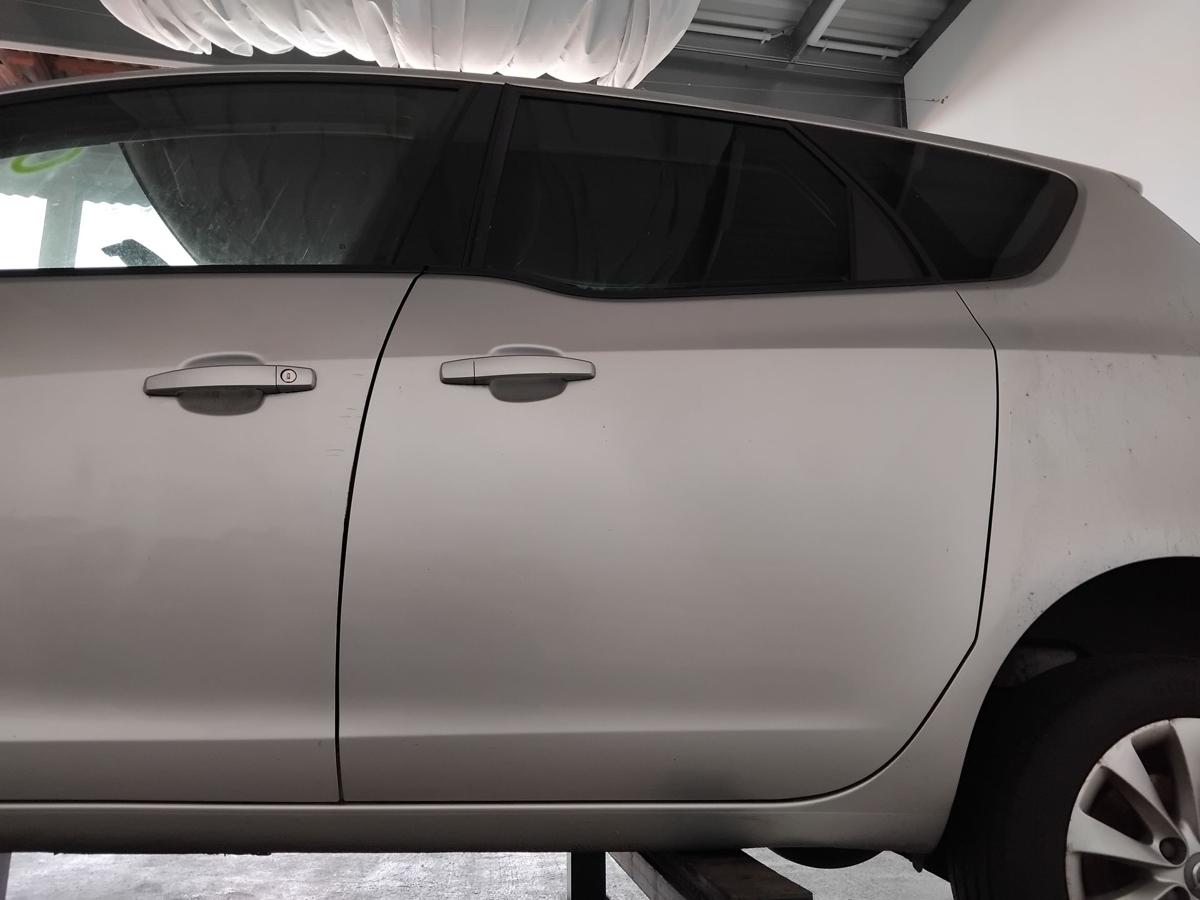 Opel Meriva B Tür hinten links GAN argonsilbermetallic Z176 BJ2012