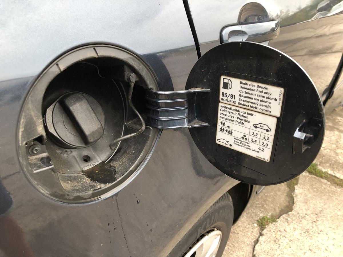 VW Golf Plus 5M Tankklappe Tankdeckel Tankverschluss OEM LC5F Bluegraphit