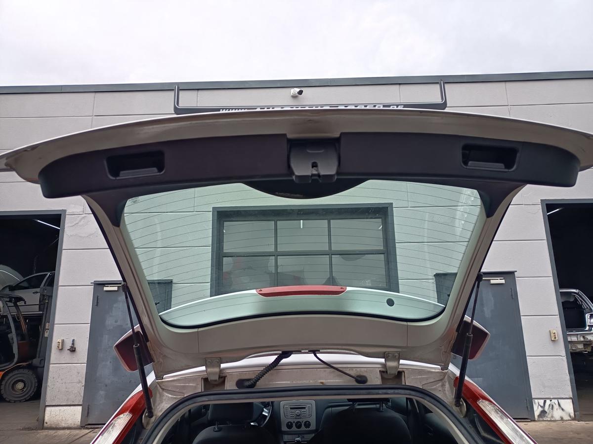 Ford Focus II 5TRG original Heckklappe mit Scheibe Polarsilber Bj 2009