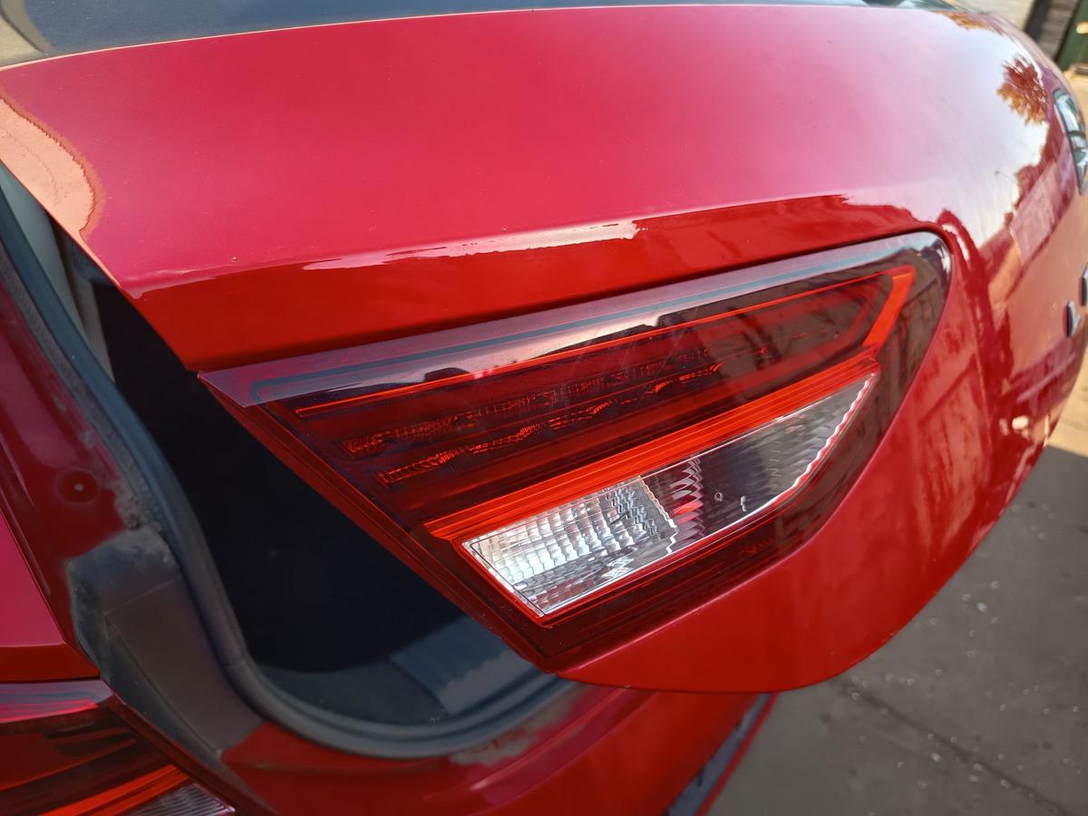 Seat Leon III Limo original LED Heckr&uuml;ckleuchte links innen Schlusslicht Bj2014