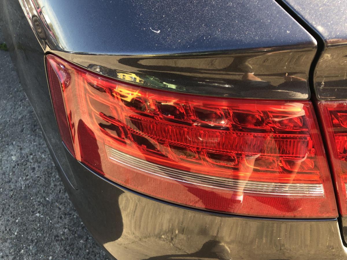 Audi A5 8T Sportback R&uuml;ckleuchte links au&szlig;en Ecke R&uuml;cklicht Heckleuchte mit LED