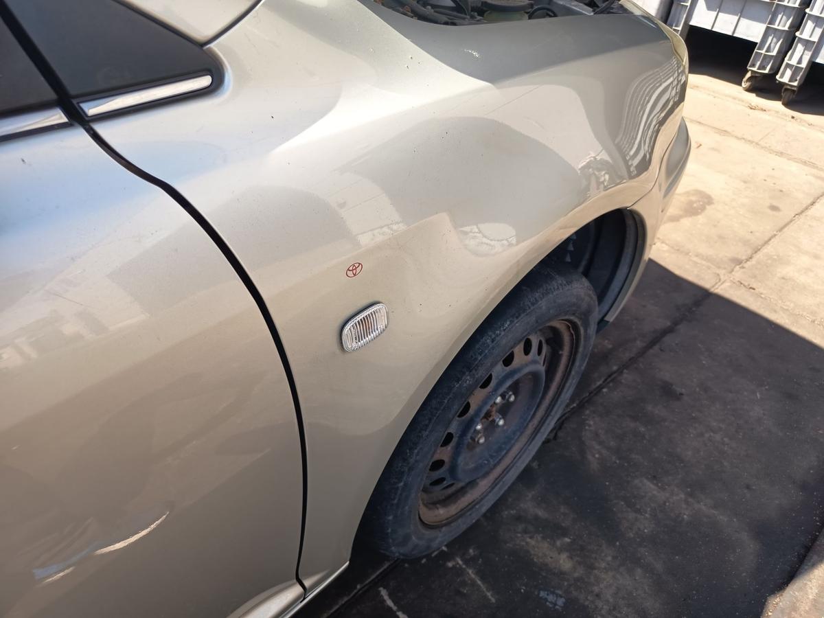 Toyota Avensis T25 original Kotfl&uuml;gel rechts Seitenteil 1C0 Polarsilber Bj 2005