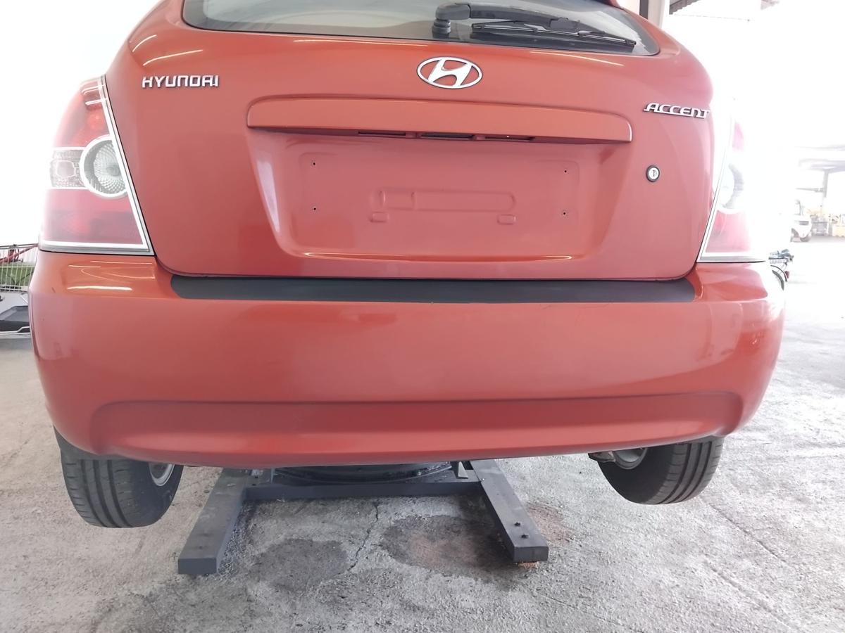 Hyundai Accent 3 MC orig Sto&szlig;f&auml;nger Sto&szlig;stange hinten 3t&uuml;rig BJ2007 N8 Tango Red