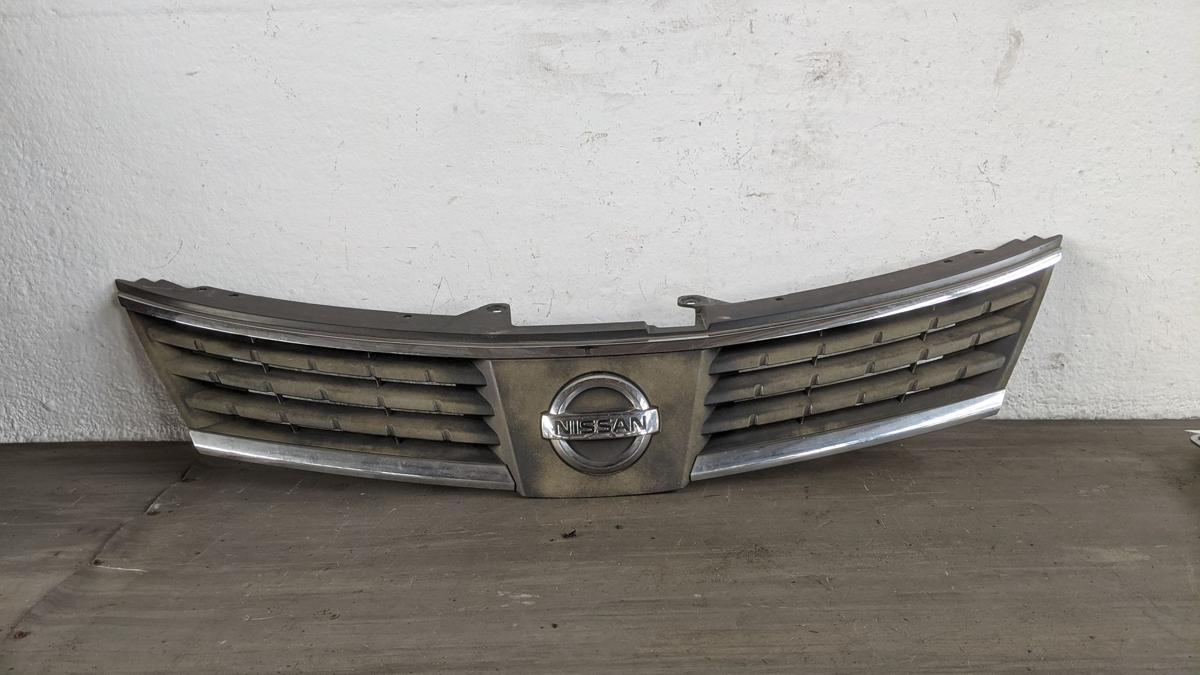 Nissan Tiida Hatch Back Grill Kühlergrill Frontgrill Originalteil