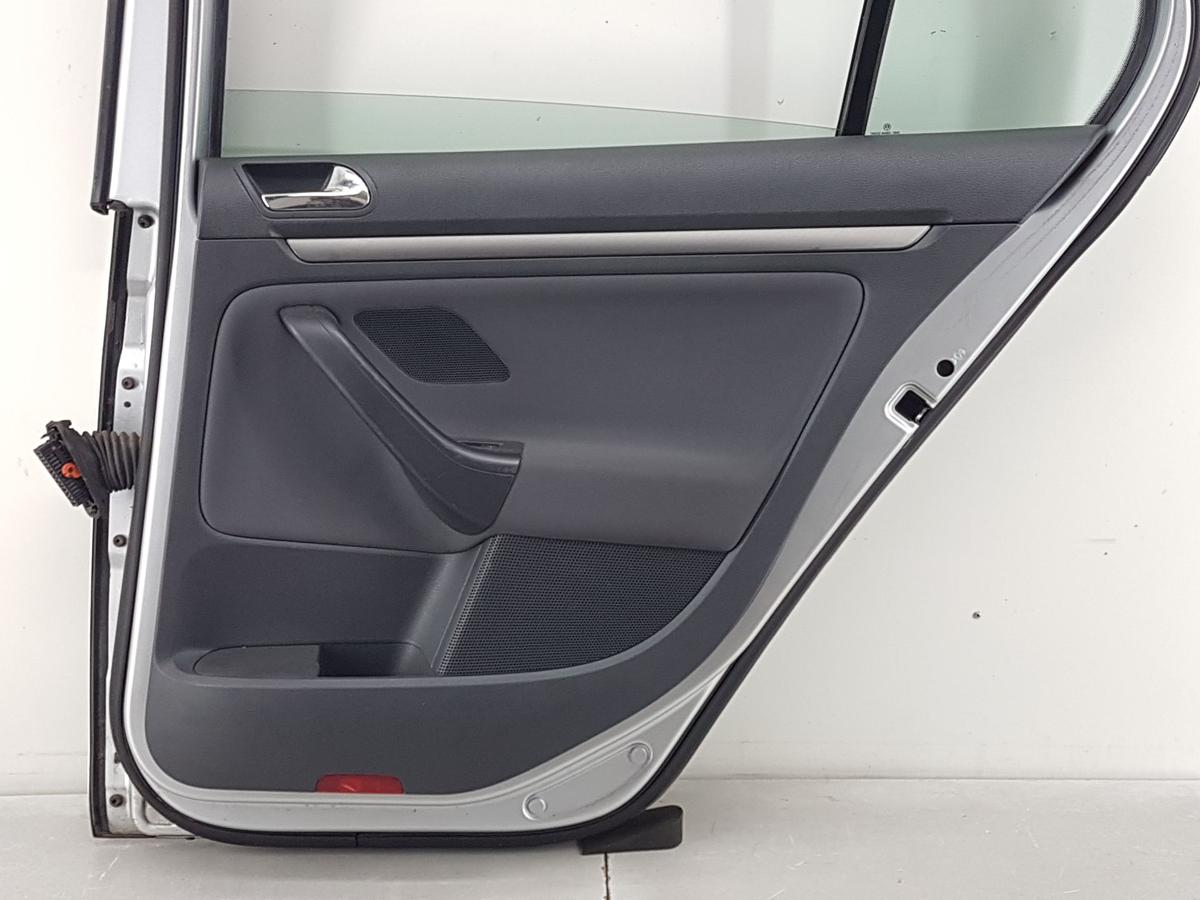 VW Golf V Tür hinten rechts in Reflexsilbermet LA7W Bj2004 5 Türig KEIN Kombi