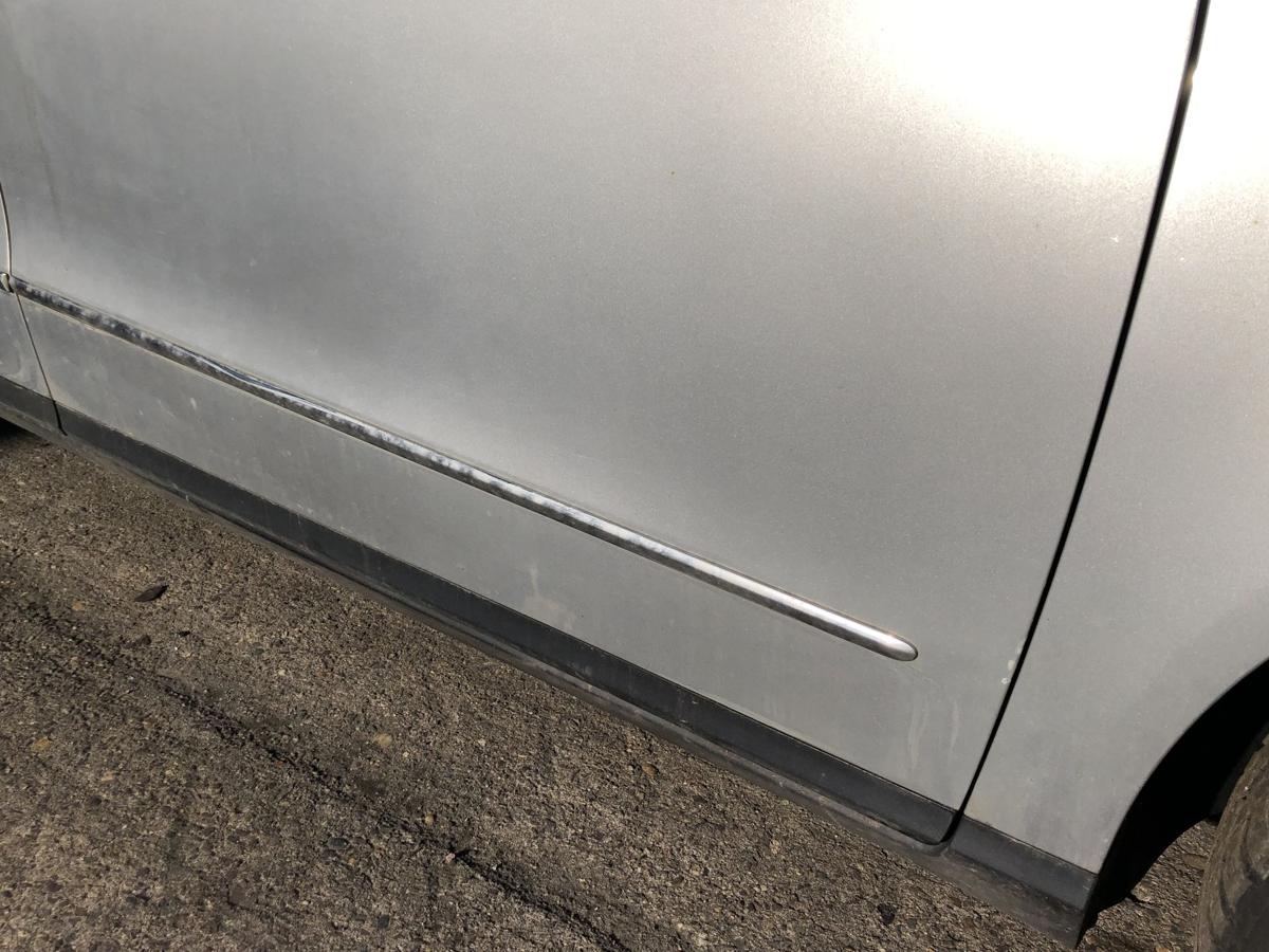 VW Passat 3C B6 T&uuml;r vorn rechts Beifahrert&uuml;r im Rohbau LA7W Reflexsilber Met