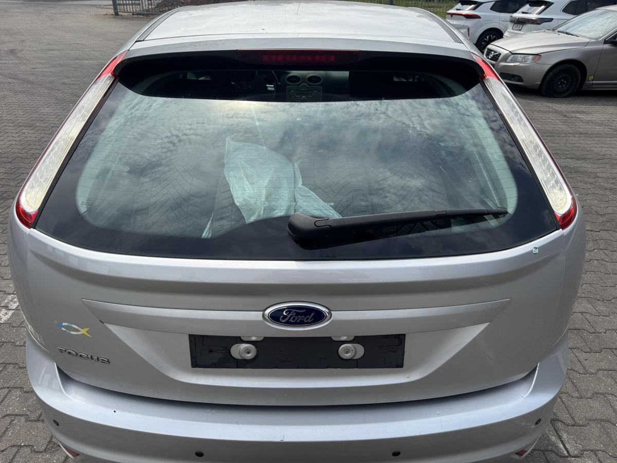 Ford Focus 2 original Heckklappe mit Heckscheibe Polar Silber Flie&szlig;heck Bj.2009