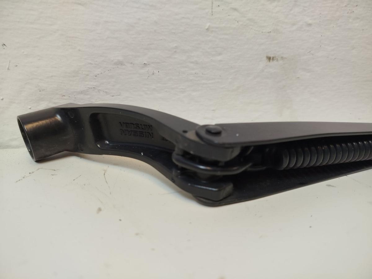 Nissan Micra K14 Wischerarm vorn links Scheibenwischer Scheibenwischer