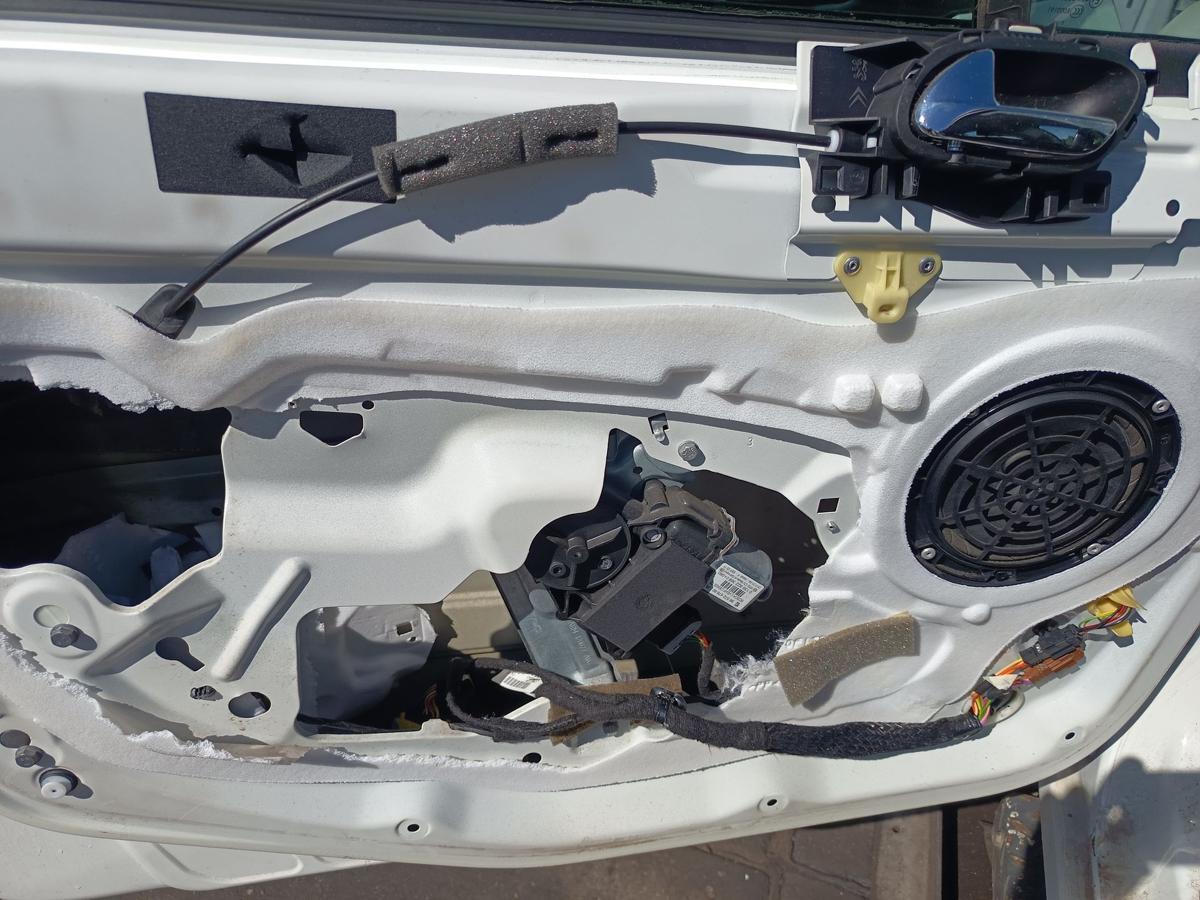 Peugeot 308 original Fensterheber vorn links mit Motor Fahrer Bj 2011