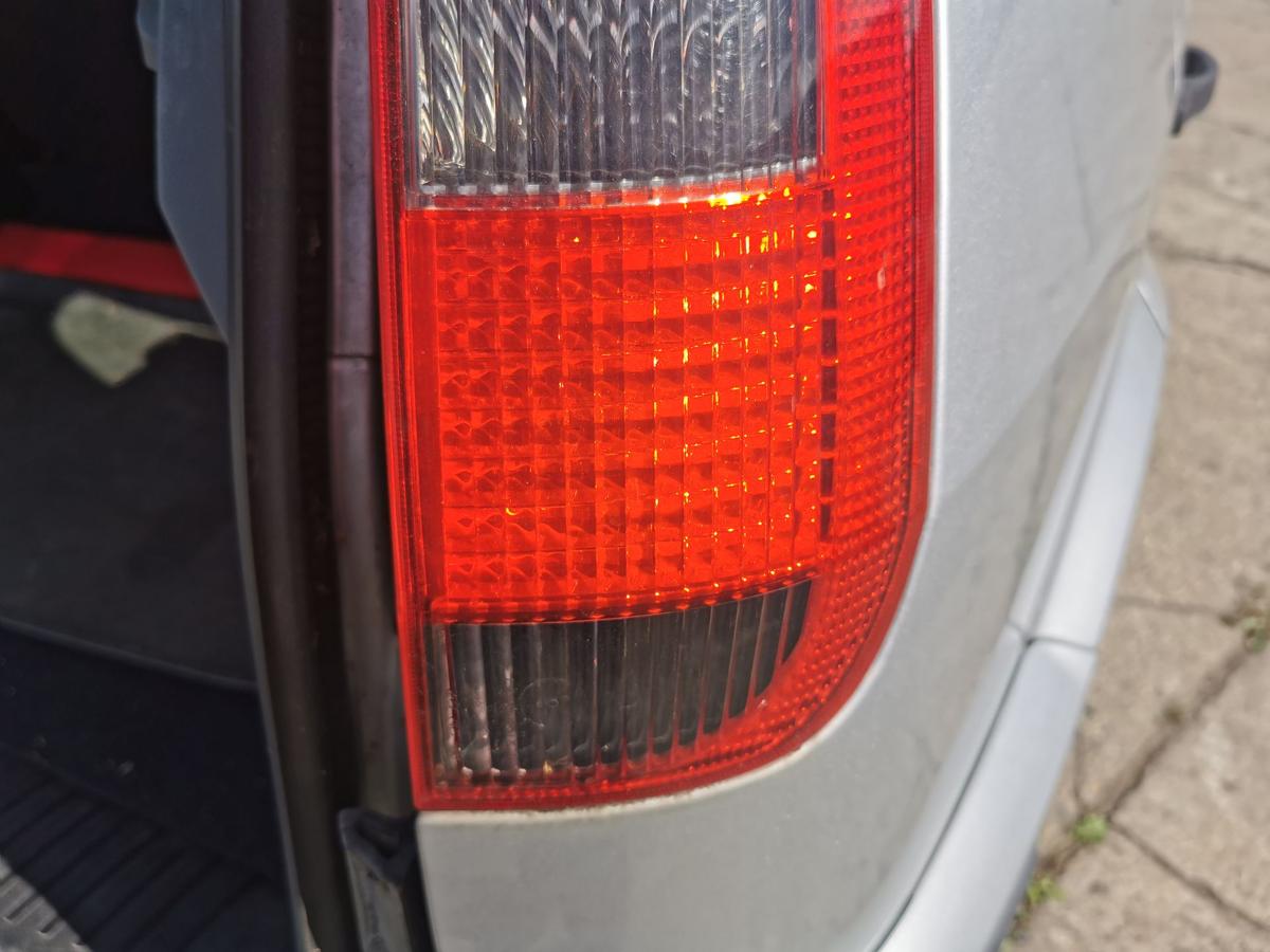 Ford Fusion JU2 Rückleuchte Schlussleuchte Rücklicht Lampe hinten rechts bis 05