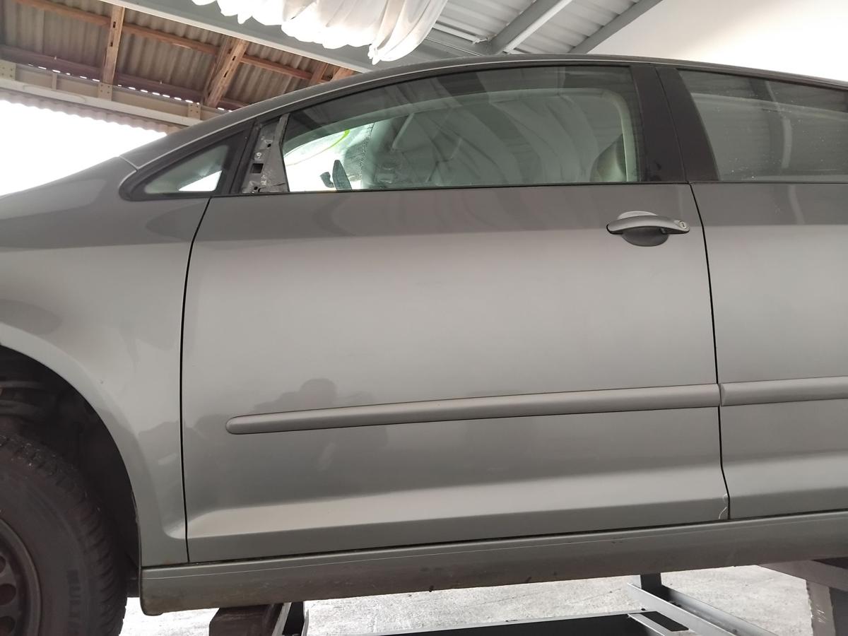 VW Golf Plus 5M T&uuml;r vorn links Fahrert&uuml;r LA7T unitedgreymetallic BJ2006
