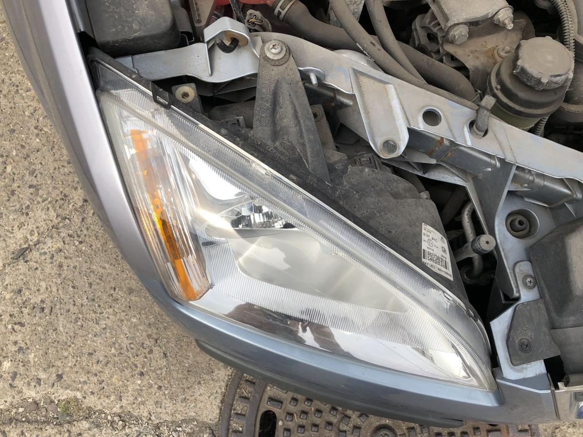 Ford Focus DA3 Scheinwerfer rechts Frontscheinwerfer Halogen Lampe OEM