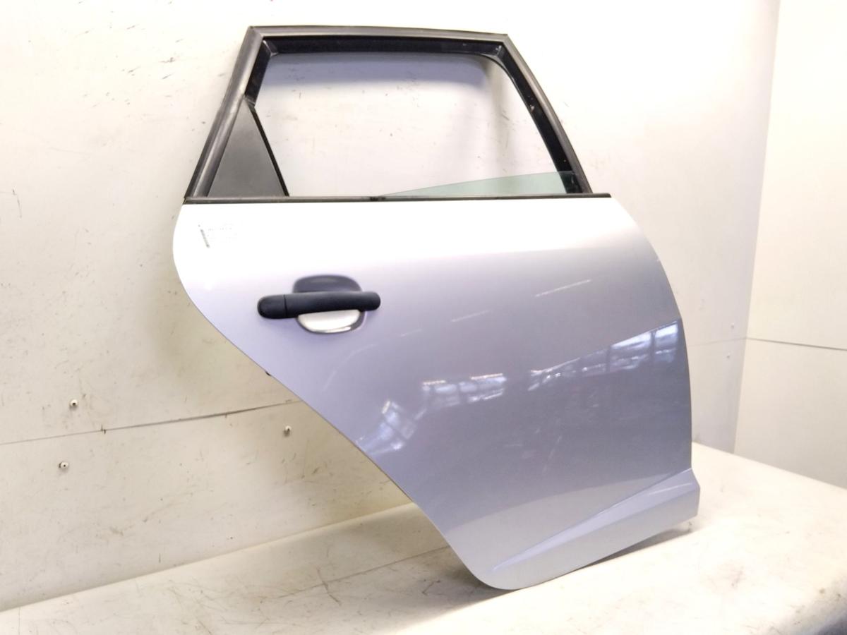 Seat Ibiza ST Kombi 6J T&uuml;r hinten rechts LX7W Eissilbermetallic BJ2012
