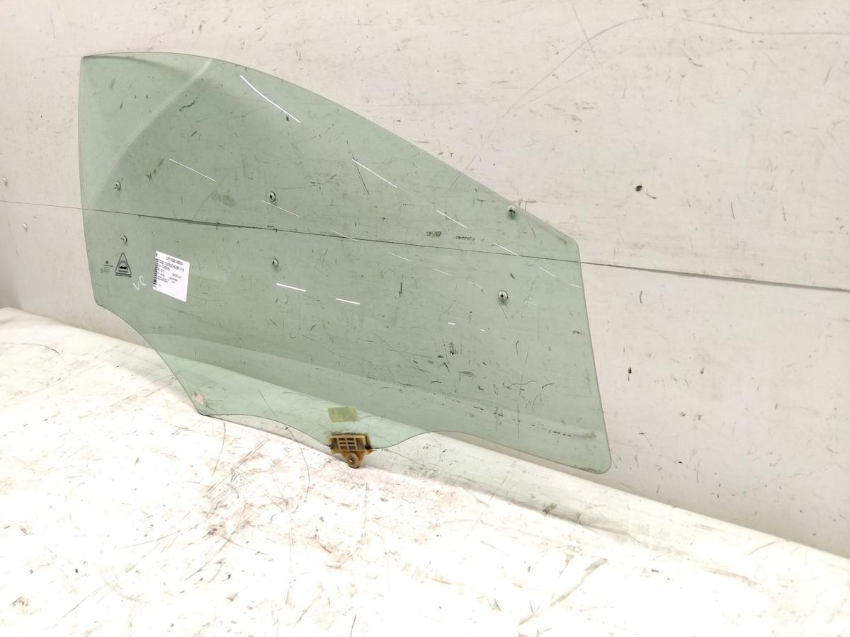 Hyundai i30 Kombi GD original T&uuml;rscheibe vorn rechts gr&uuml;ncolor BJ2015 5t&uuml;rig