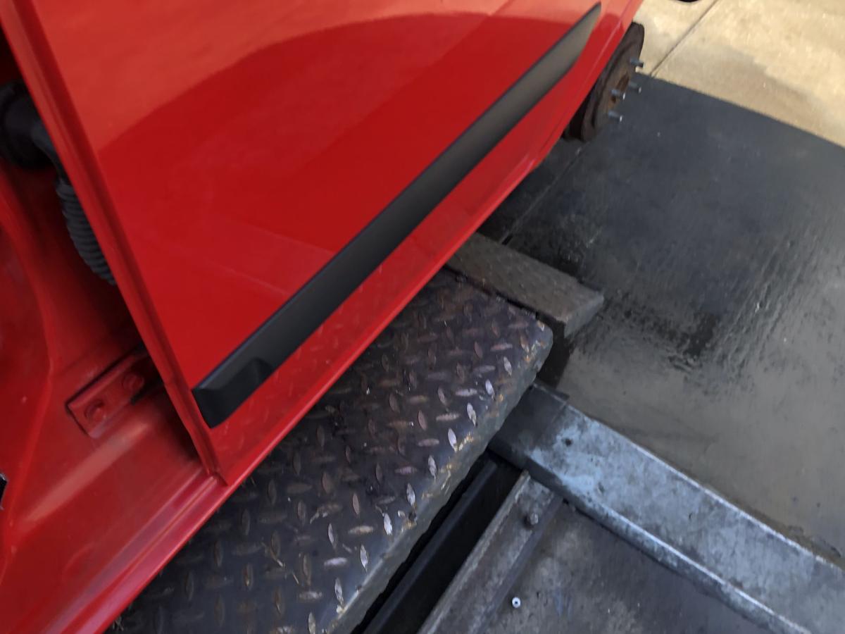 Hyundai Getz original Tür hinten links Fond HL Hip Hop red Bj 2007