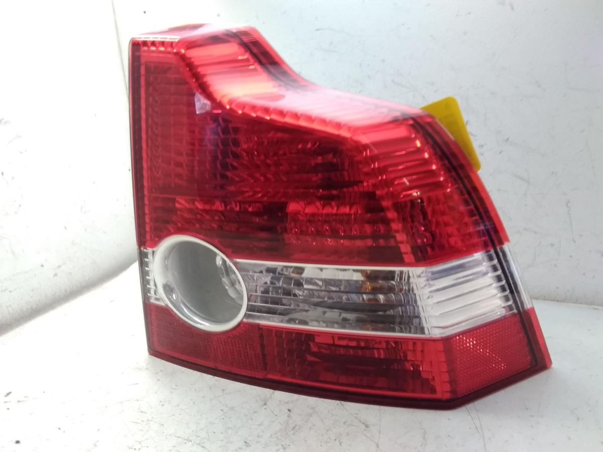Volvo S40 II Limo original R&uuml;ckleuchte Schlussleuchte rechts BJ2005 30698913