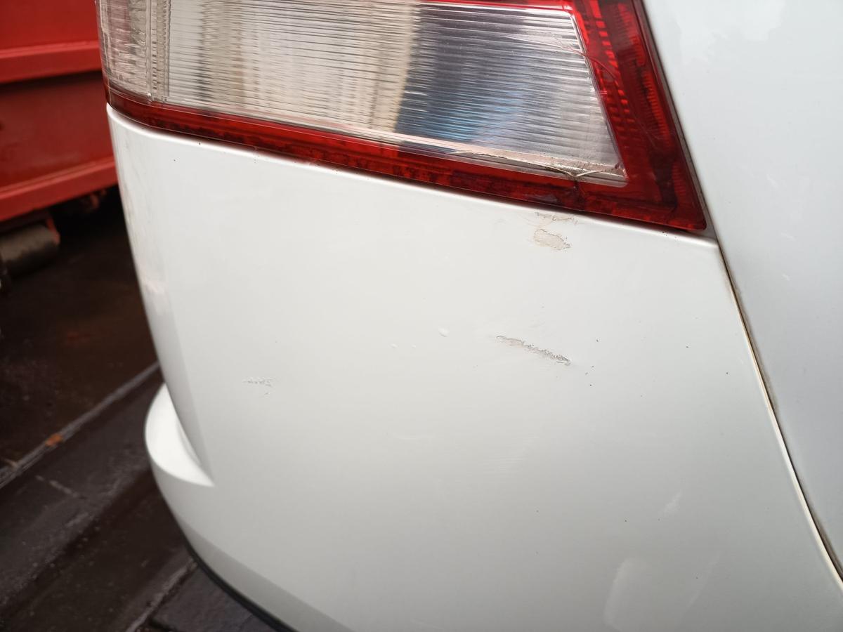 Opel Vectra C Caravan orig Stoßstange hinten Stoßfänger Kombi Z474 Weiß Bj 2008