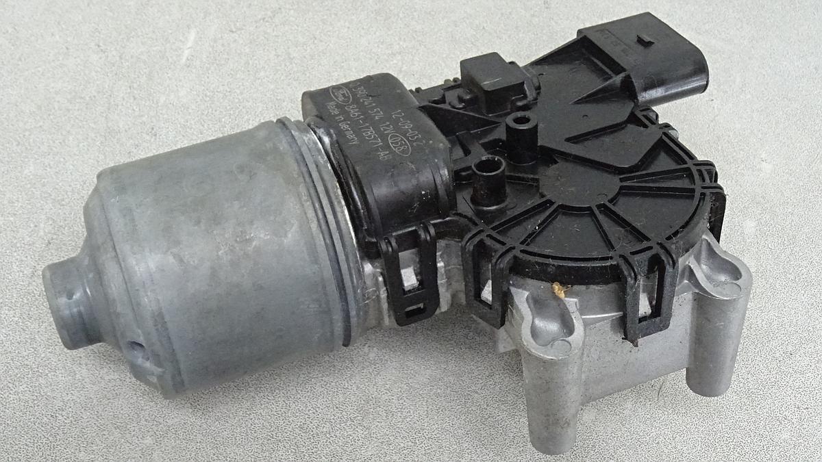 Ford Fiesta Wischermotor vorn 8A6117B571AB 0390241574 Bj2012 ohne Gestänge