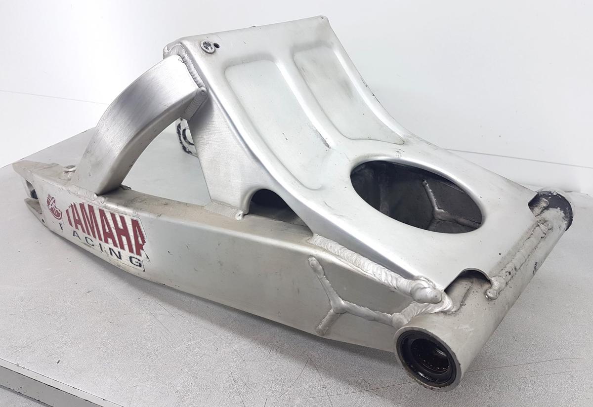 Yamaha YZF R6 RJ03 Schwinge Hinterradschwinge Bj2000 Schwingarm hinten