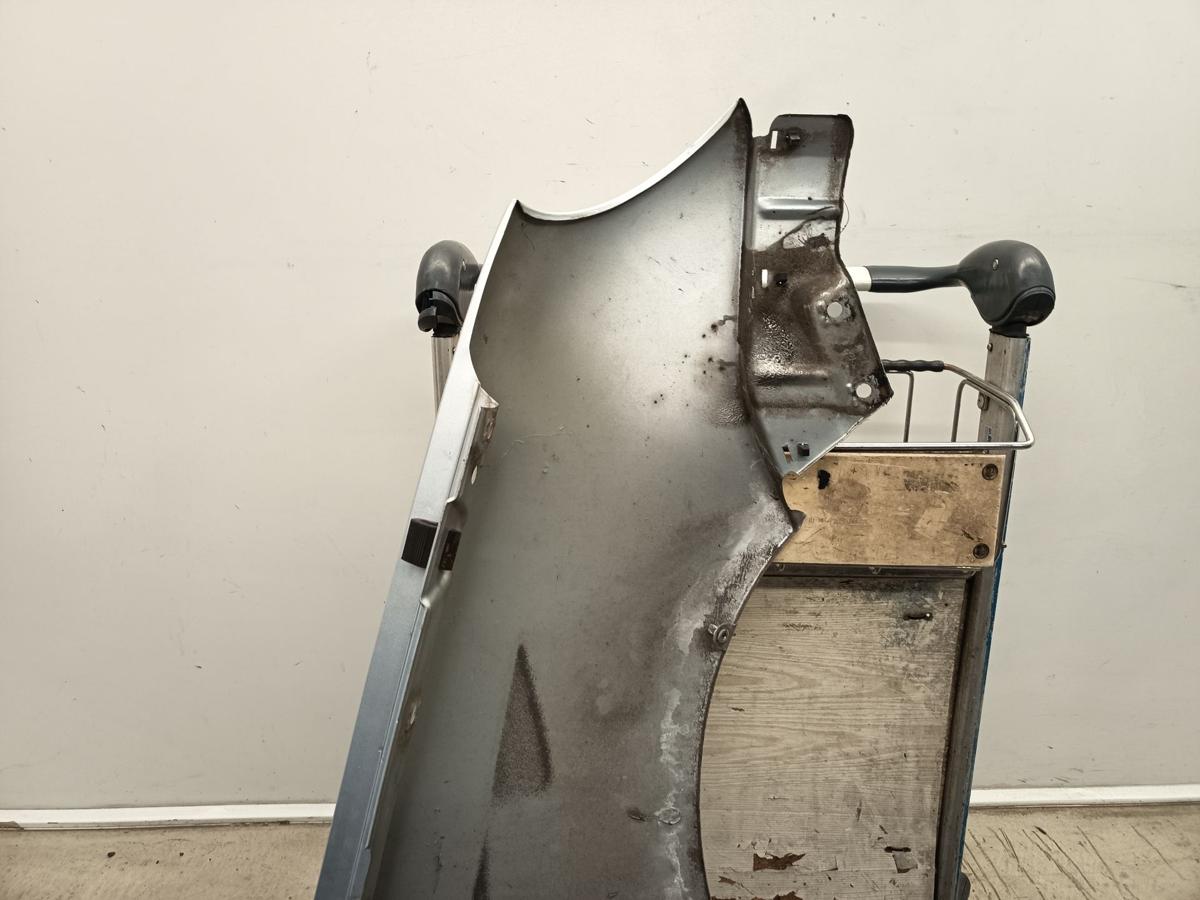 VW Polo 9N original Kotfl&uuml;gel links LA7W Silber Baujahr 2002