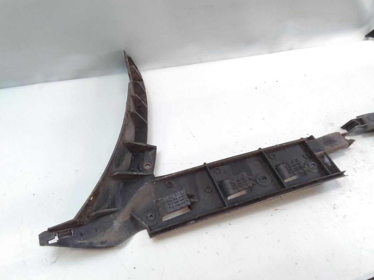 VW Passat 3BG Limo original Satz F&uuml;hrungen Halter Sto&szlig;f&auml;nger hinten 3 St&uuml;ck Bj.2001
