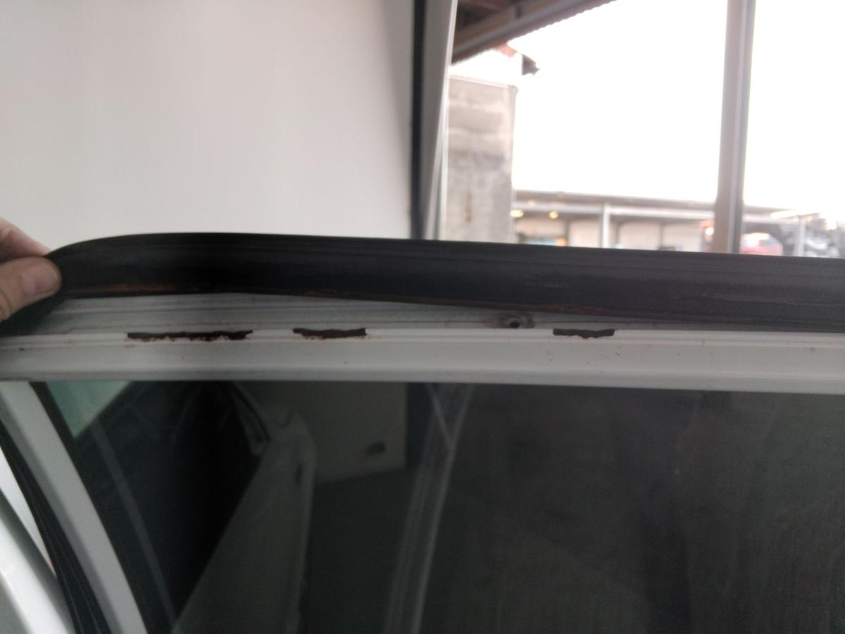 Hyundai i30 CW Kombi Tür hinten rechts weiss 7F BJ2010 tschechische Produktion