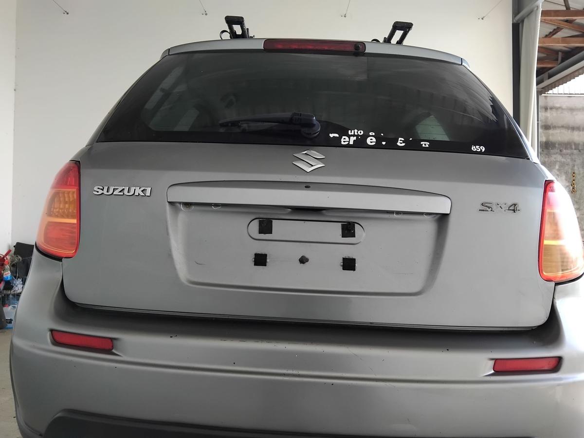 Suzuki SX4 Heckklappe ZCD Galactic Gray 5türig Steilheck mit Scheibe BJ2009
