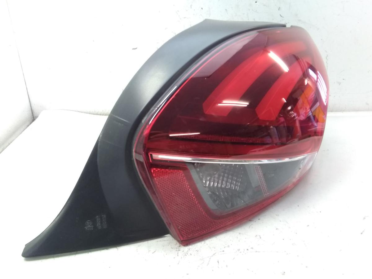 Peugeot 208 Facelift original Rückleuchte Heckleuchte rechts Bj.2016