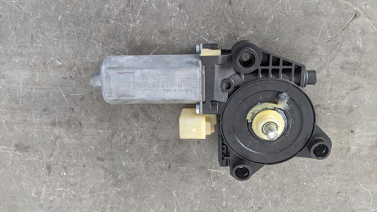 Mercedes C Klasse T203 Fensterhebermotor Motor hinten links A2038203042