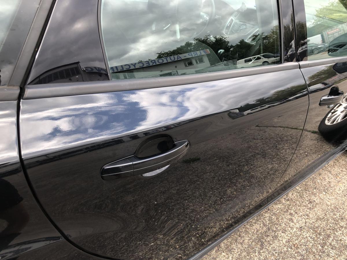 Ford Focus DYB Tür hinten rechts Fondtür Panther Schwarz 5 türer Rohbau