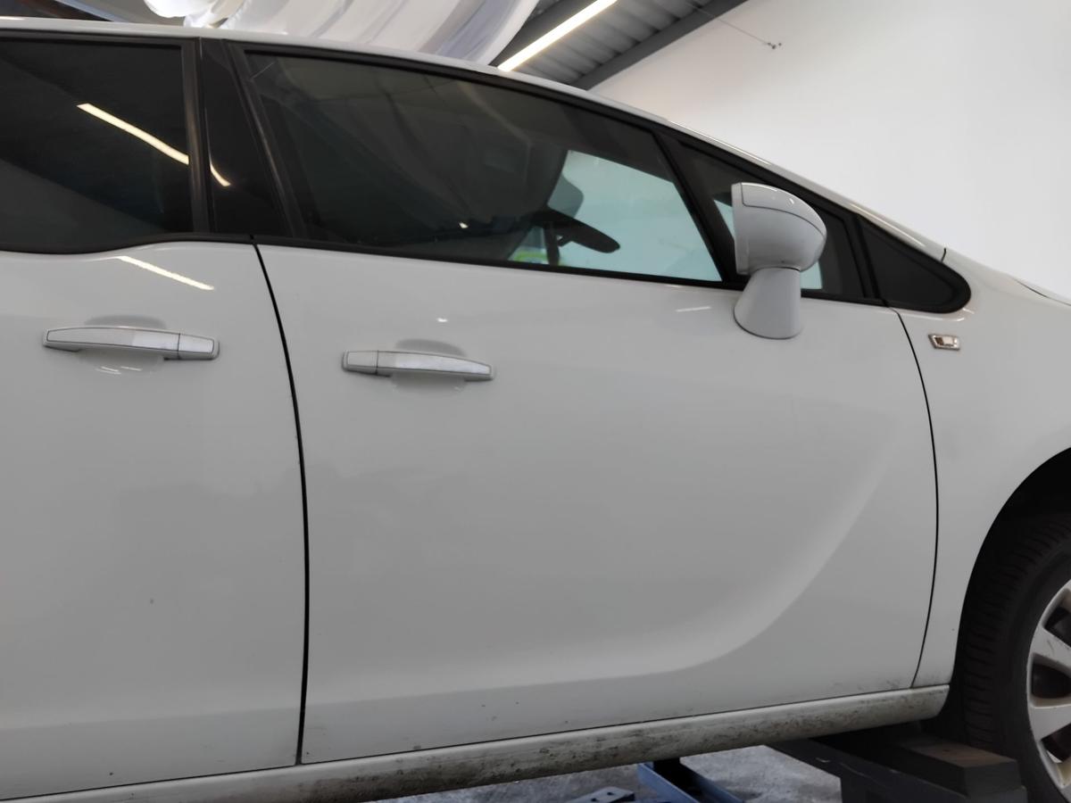 Opel Meriva B original Tür vorn rechts Beifahrertür casablancaweiss BJ2011