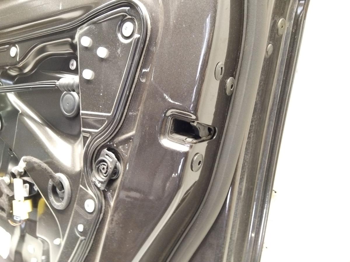 VW Passat 3C Tür vorn rechts Beifahrertür moccabrownmetallic LC8Z BJ2009