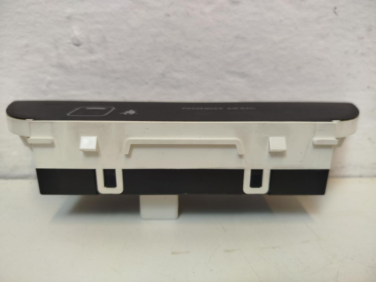 Toyota IQ Typ AJ Anzeige Display Kontrollleuchten Sicherheitsgurt und Airbag