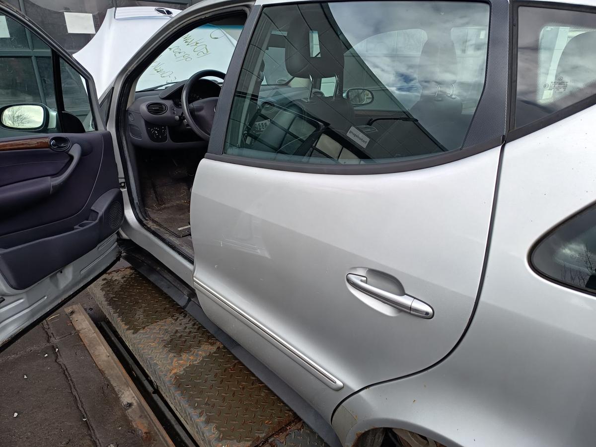 Mercedes V168 Mopf original T&uuml;r hinten links Fond lang 761 Polarsilber Bj 2001