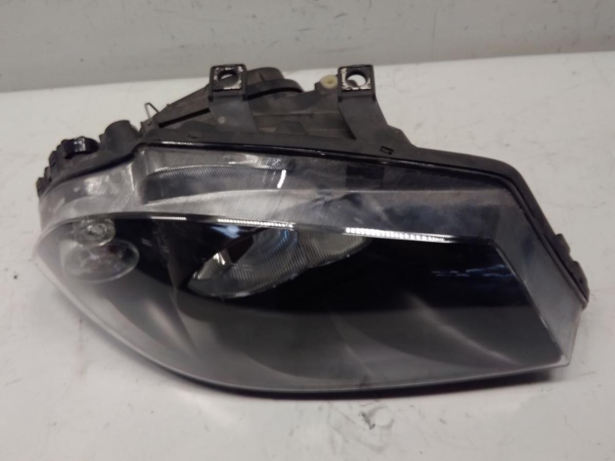 Seat Ibiza 6L orig Scheinwerfer rechts Valeo 6L1941022A Halogen mit LWR BJ2004