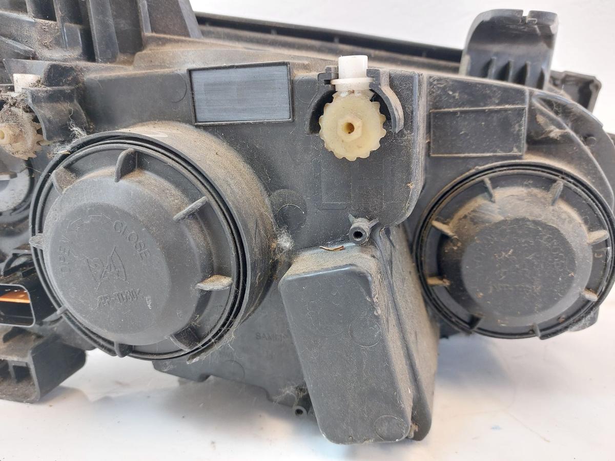 Chevrolet Aveo T300 Scheinwerfer links Hauptscheinwerfer Lampe Frontscheinwerfer