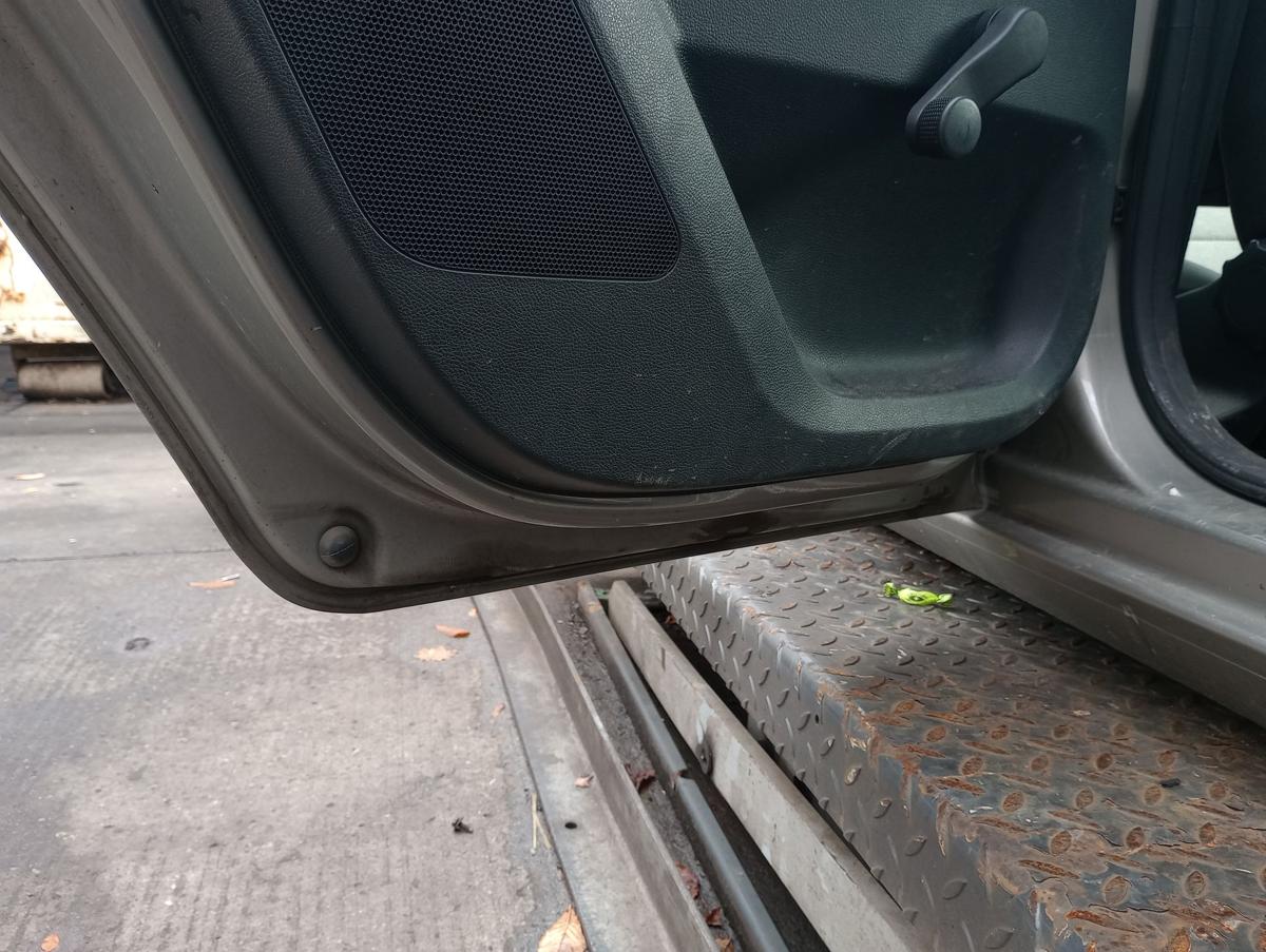 Skoda Fabia II Kombi original Tür hinten links Fahrer (Roh) F8H Beige Bj 2010