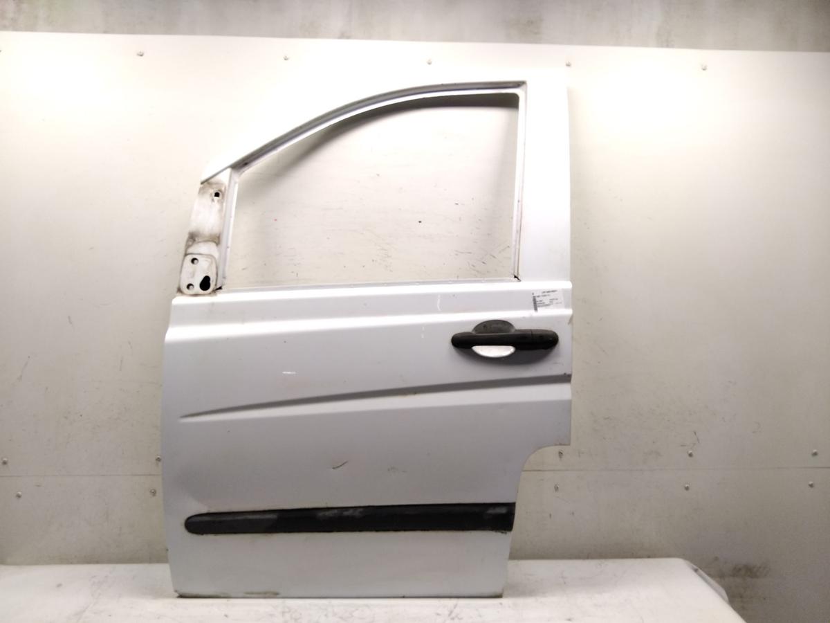 Mercedes Benz Vito 639 T&uuml;r vorn links Fahrert&uuml;r arktikwei&szlig; 9147 Bj.2004