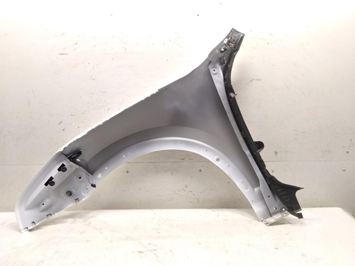 Polestar 3 original Kotfl&uuml;gel vorn rechts weissmetallic Bj.2024