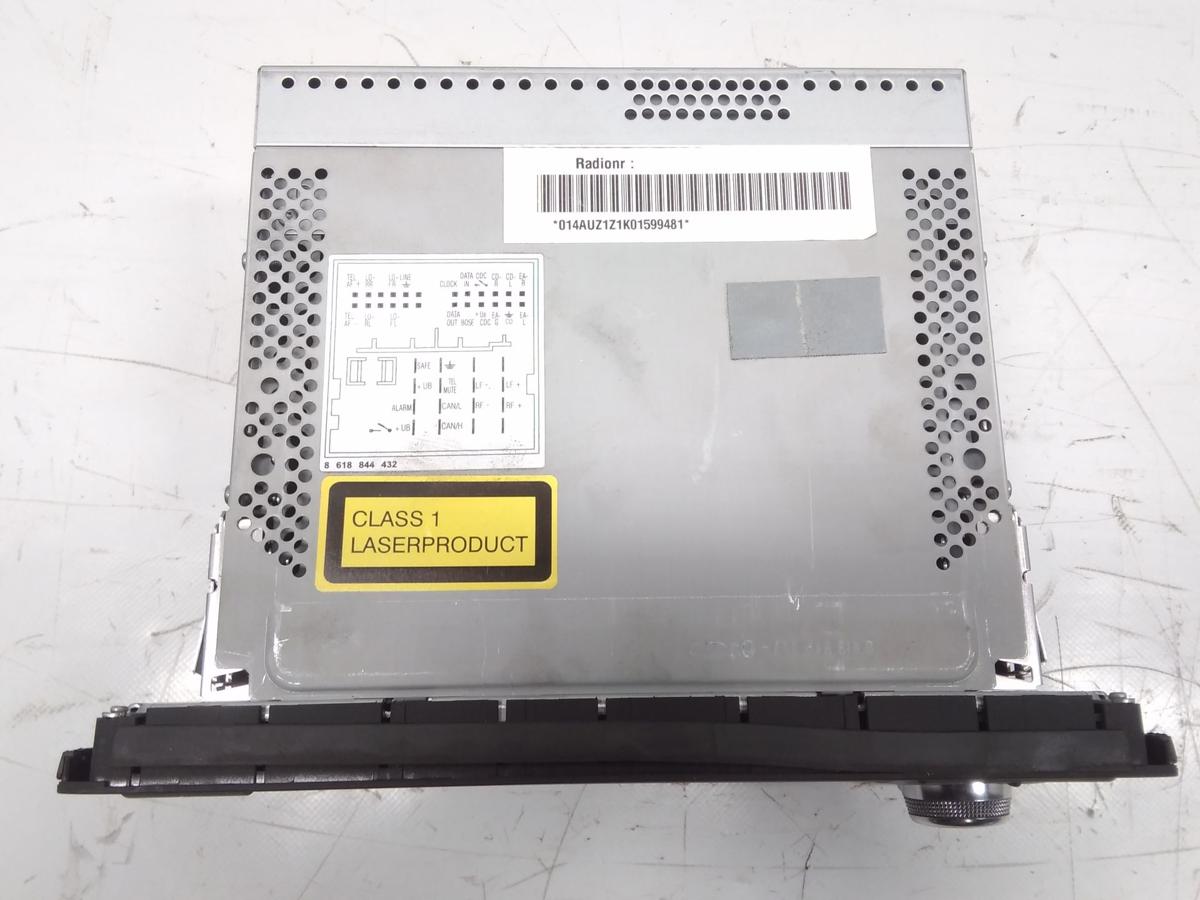 Audi A3 8P Facelift original Radio-Navigationseinheit RNS-LOW 8P0035193E Bj.2010