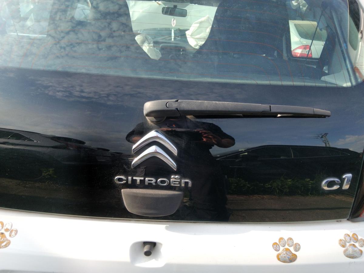 Citroen C1 II original Heckklappe Heckscheibe grüncolor BJ2014 KWD Lipizzan White