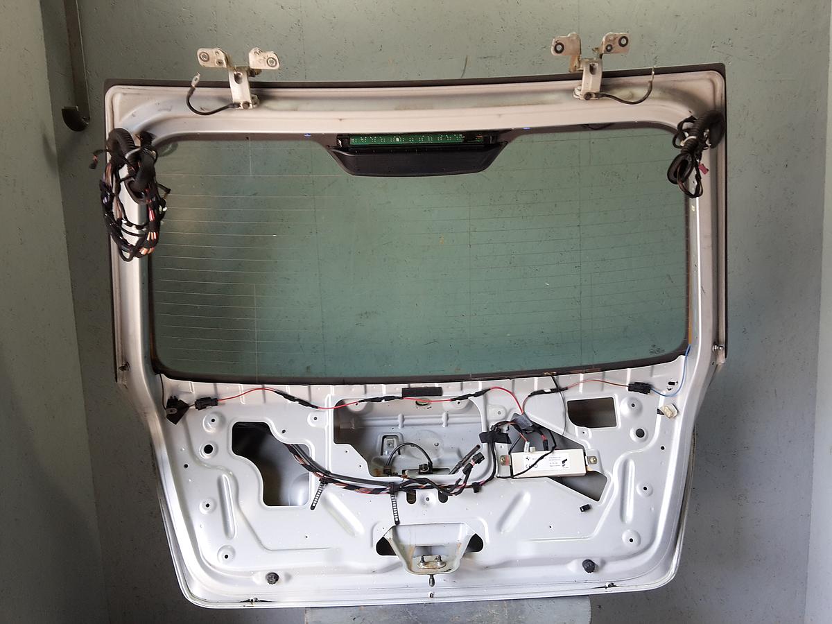BMW 3er E46 Limo 3TRG orig Heckklappe mit Scheibe Titansilber met 354 Bj 2002