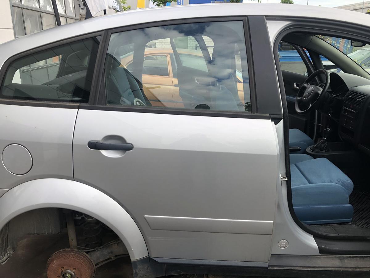 Audi A2 original Tür hinten rechts Fond Y7W Lichtsilber Bj 2001