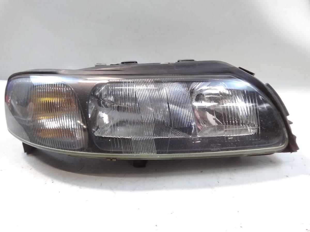 Volvo V70 II original Scheinwerfer rechts Valeo Halogen mit LWR Bj.2002