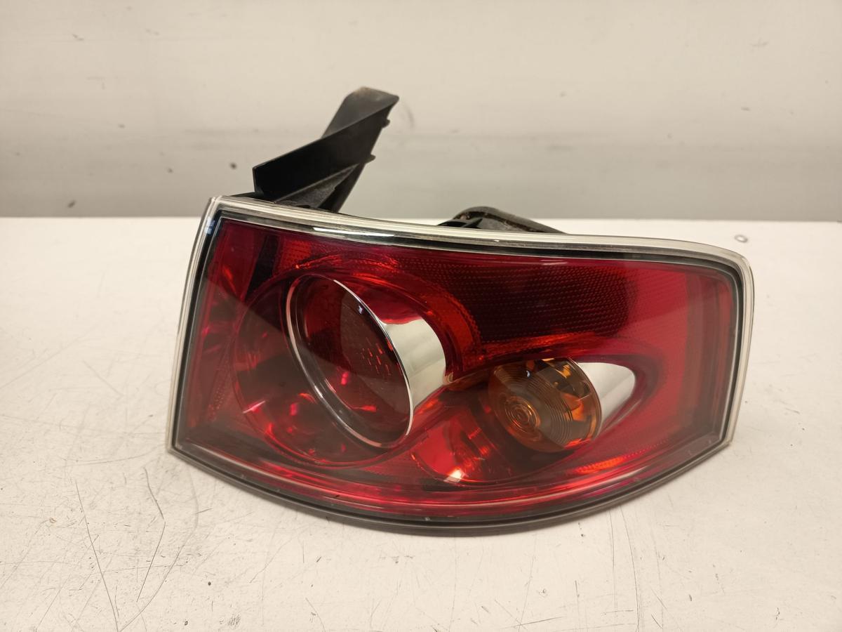 Seat Ibiza 6L original Rückleuchte außen rechts vor Facelift 3TRG Bj 2005