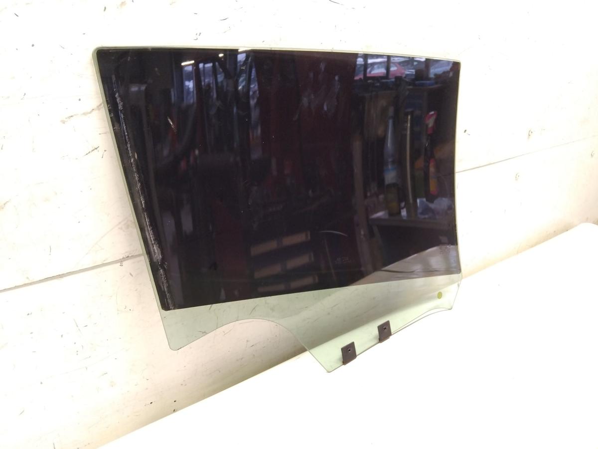 Renault Clio 4 original T&uuml;rscheibe hinten links gr&uuml;ncolor abgedunkelt BJ2016