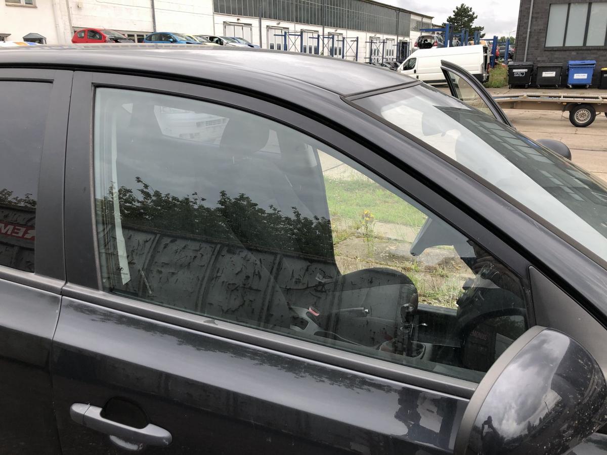 Hyundai i30 FD Tür vorn rechts Beifahrertür im Rohbau 9F Stone Black Perl