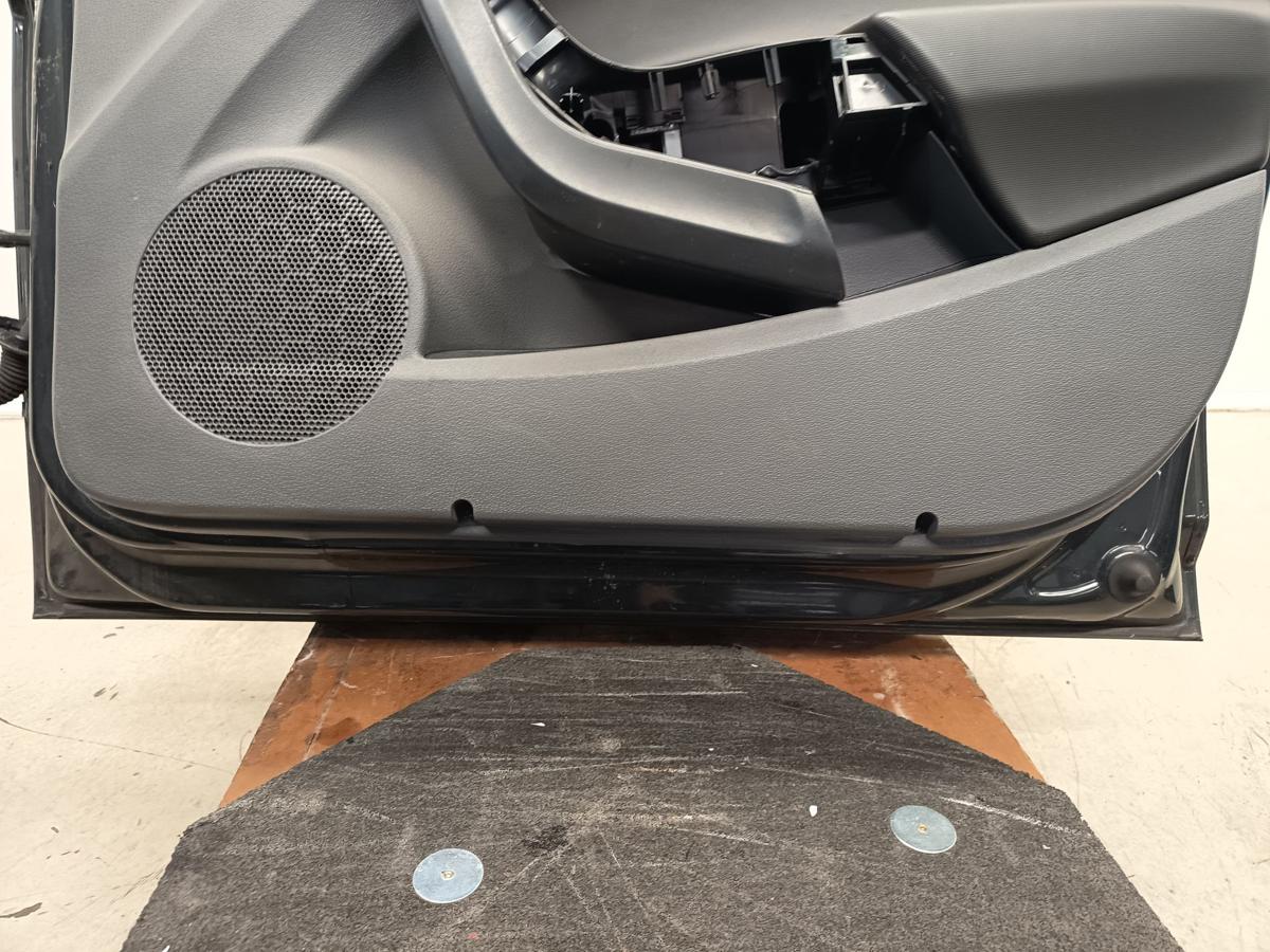 Seat Ibiza ST 6J orig T&uuml;r vorn rechts Beifahrert&uuml;r 5trg LW7Z Grau Bj 2011