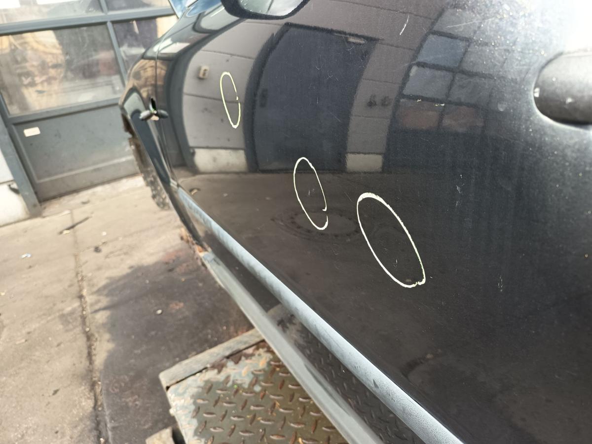 VW Passat 3BG original T&uuml;r vorn links Fahrer C9Z Black magic Bj 2002