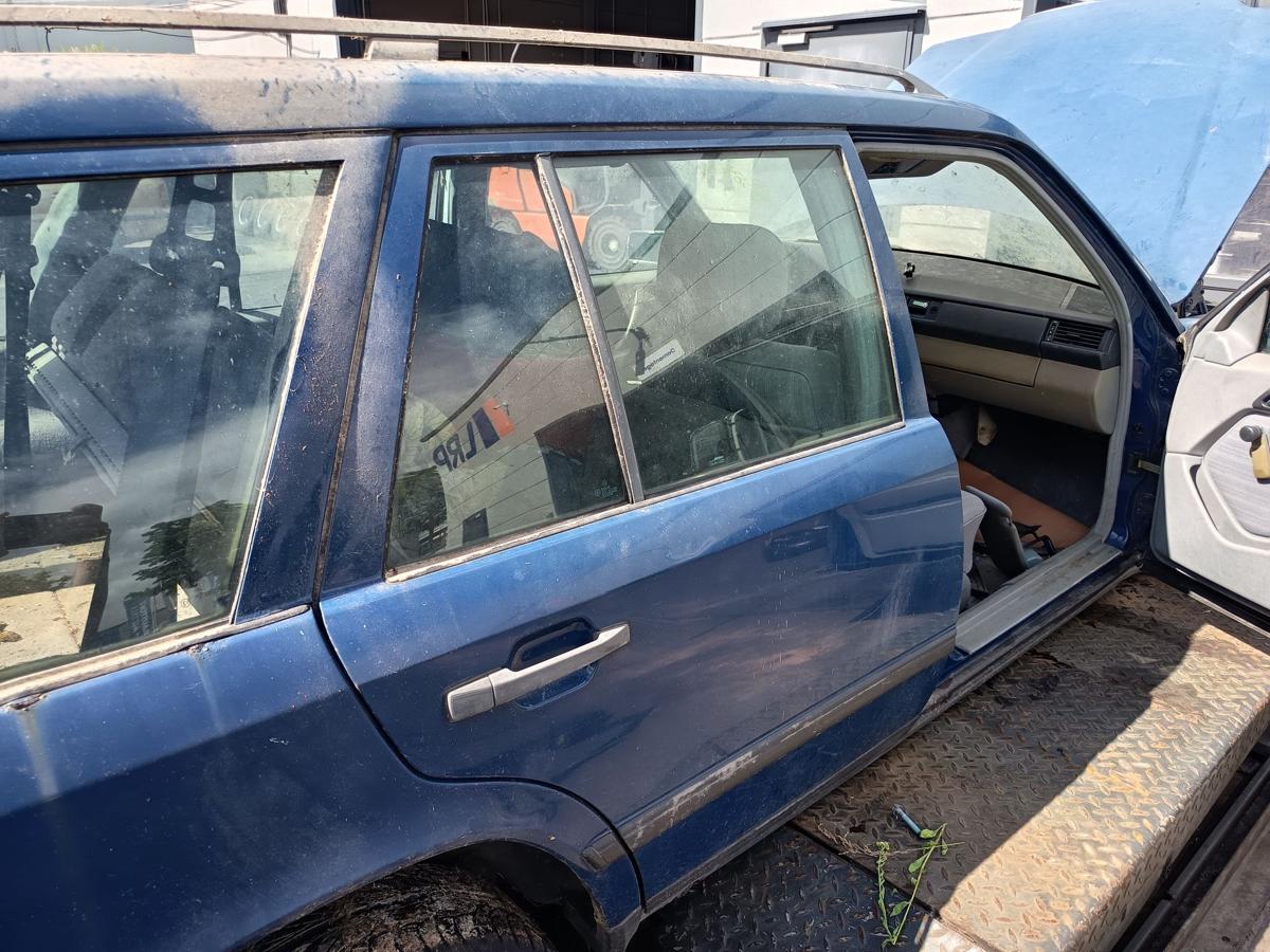 Mercedes S124 original T&uuml;r hinten rechts Fond 900 Surfblau Bj 1988